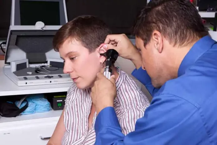 Hörsturz – Symptome und Behandlungsmöglichkeiten